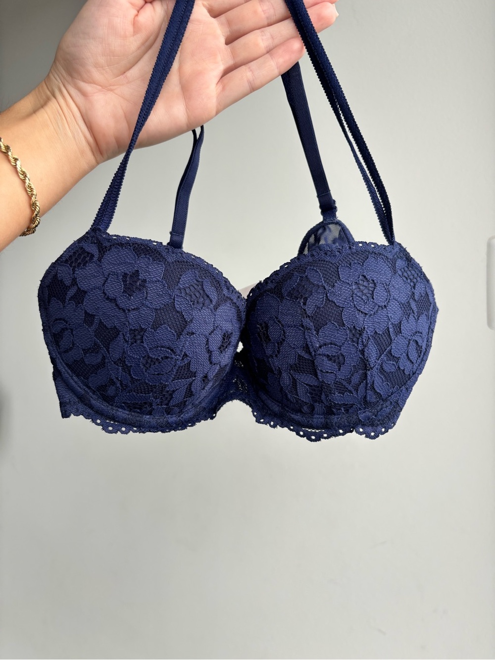PINK Victoria’s Secret 32A Navy Lace Push-Up Bra with Adjustable Straps